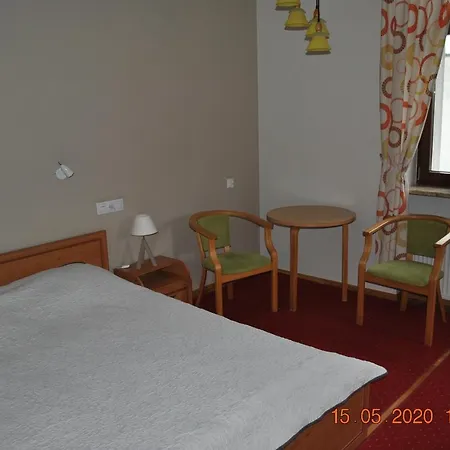 Pokoje Z łazienkami *