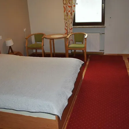 Pokoje Z Lazienkami Lägenhet